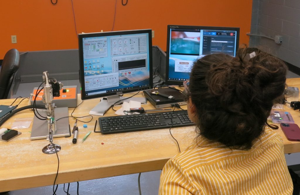 Engineer working with the NeuralGlider Inserter